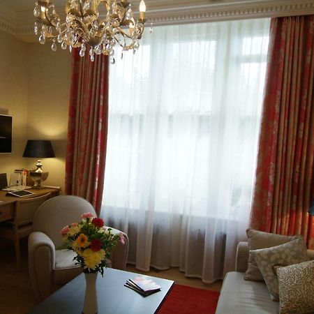 Chelsea: Exceptional 1Br W/Views Of The River Thames & Battersea Park Apartment ลอนดอน ภายนอก รูปภาพ