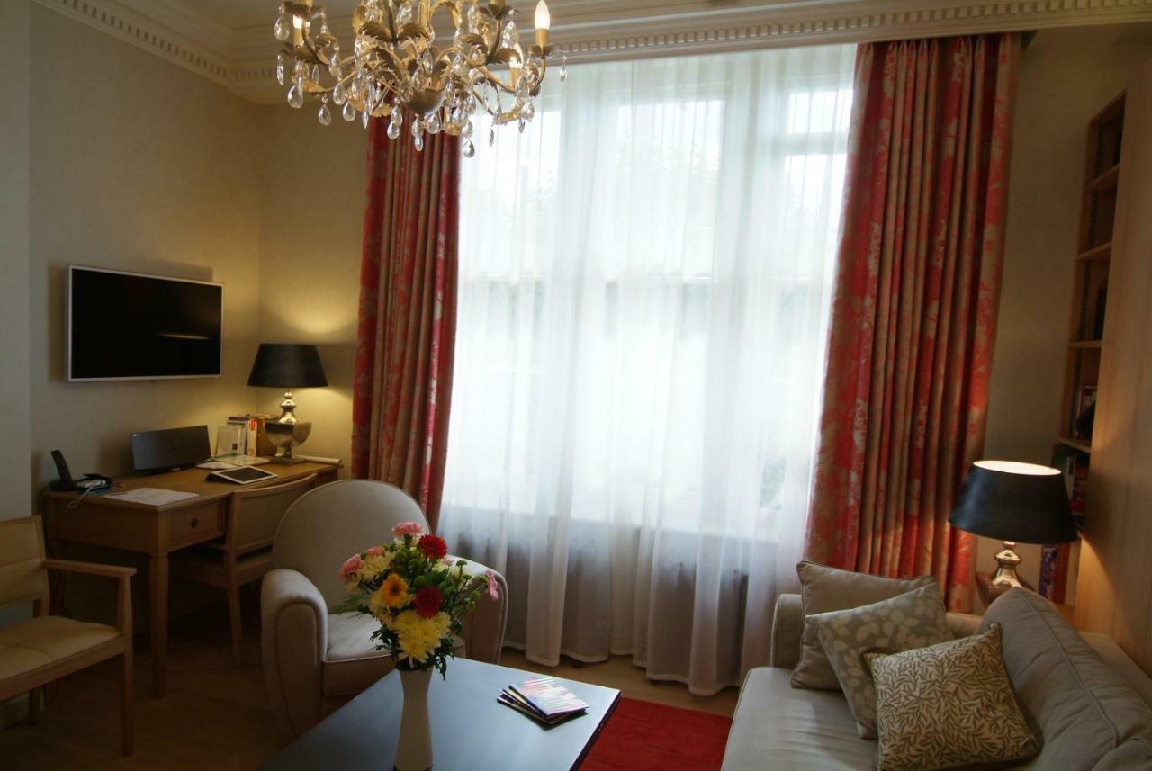 Chelsea: Exceptional 1Br W/Views Of The River Thames & Battersea Park Apartment ลอนดอน ภายนอก รูปภาพ