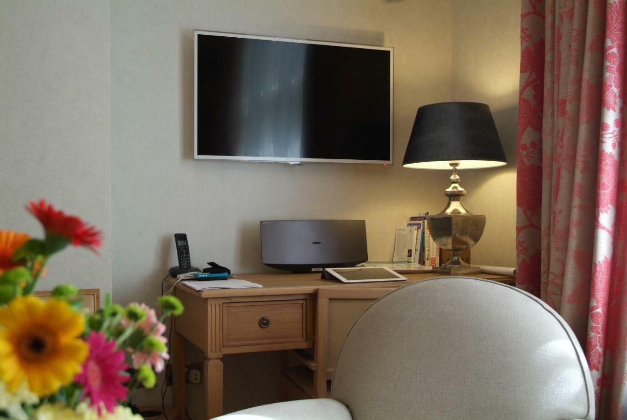 Chelsea: Exceptional 1Br W/Views Of The River Thames & Battersea Park Apartment ลอนดอน ภายนอก รูปภาพ