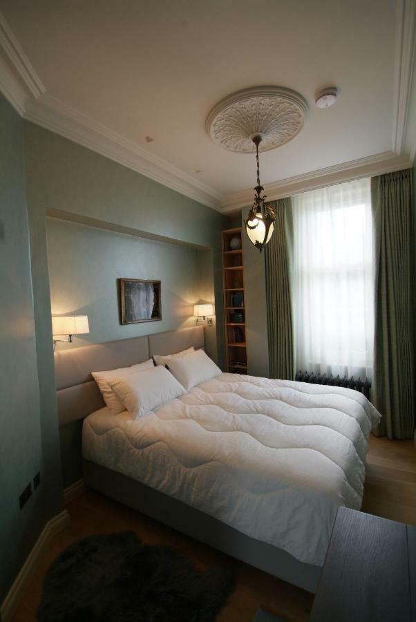 Chelsea: Exceptional 1Br W/Views Of The River Thames & Battersea Park Apartment ลอนดอน ภายนอก รูปภาพ